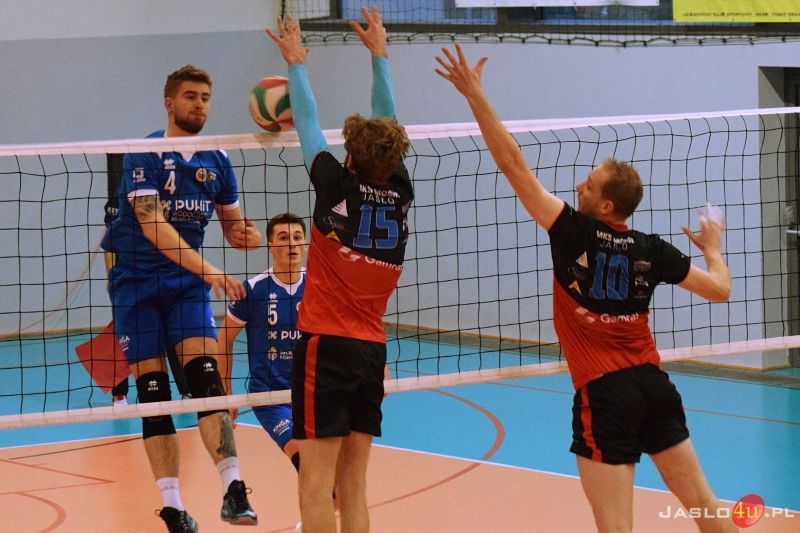 MKS "GAMRAT-MOSiR" Jasło - KS Hutnik - Wanda Kraków (1:3)