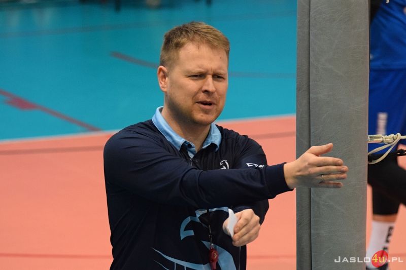 MKS "GAMRAT-MOSiR" Jasło - KS Hutnik - Wanda Kraków (1:3)