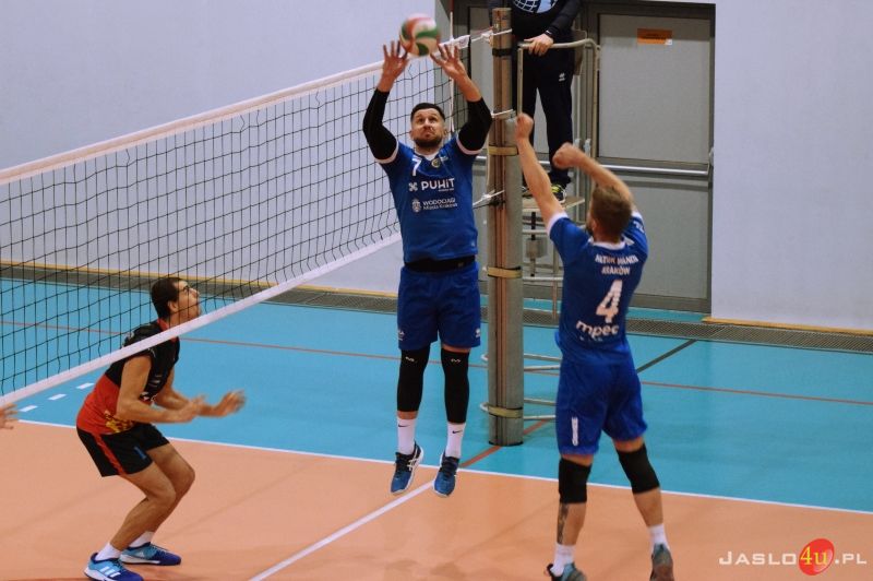 MKS "GAMRAT-MOSiR" Jasło - KS Hutnik - Wanda Kraków (1:3)