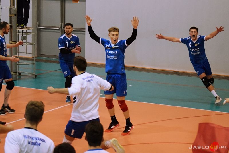 MKS "GAMRAT-MOSiR" Jasło - KS Hutnik - Wanda Kraków (1:3)
