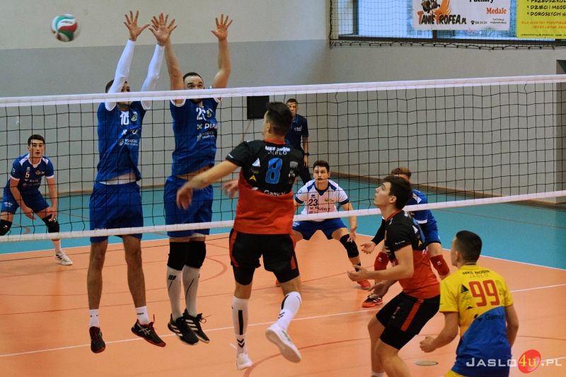 MKS "GAMRAT-MOSiR" Jasło - KS Hutnik - Wanda Kraków (1:3)