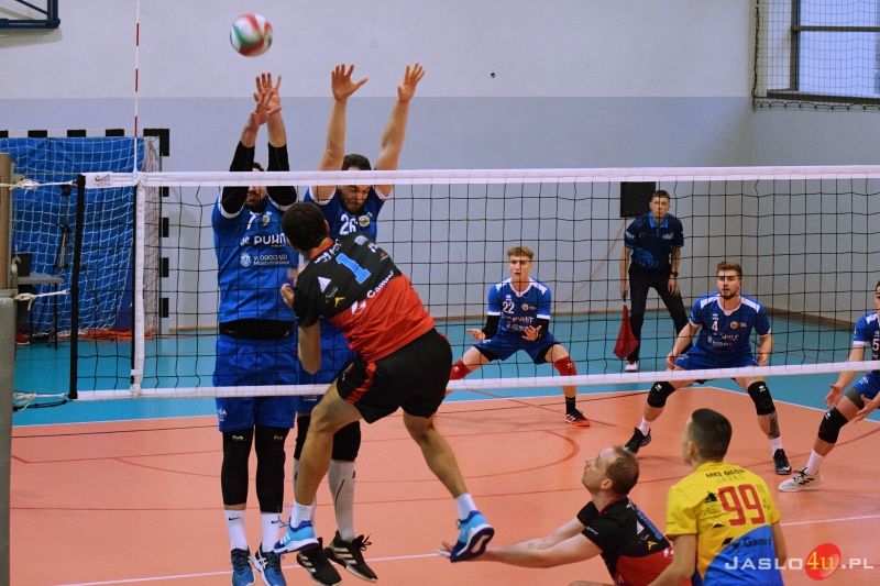 MKS "GAMRAT-MOSiR" Jasło - KS Hutnik - Wanda Kraków (1:3)