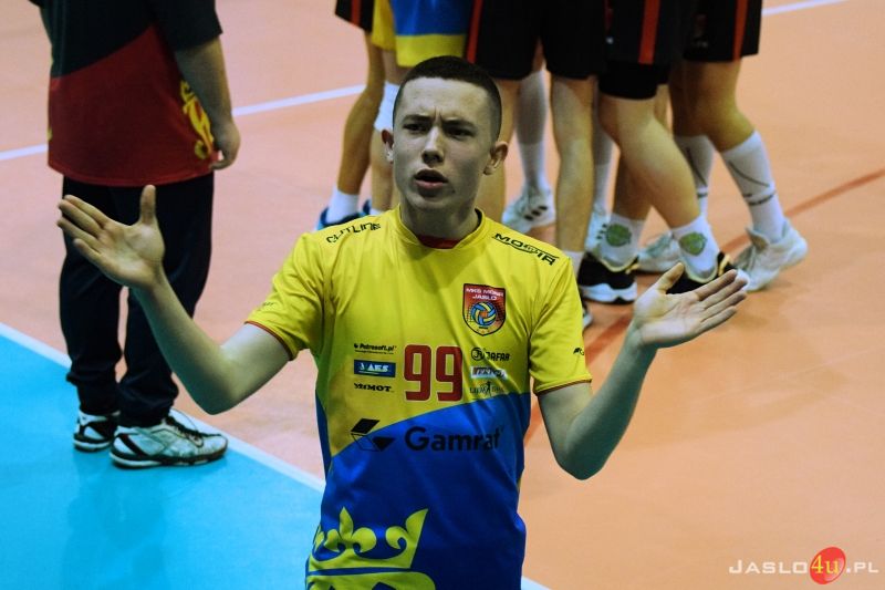MKS "GAMRAT-MOSiR" Jasło - KS Hutnik - Wanda Kraków (1:3)