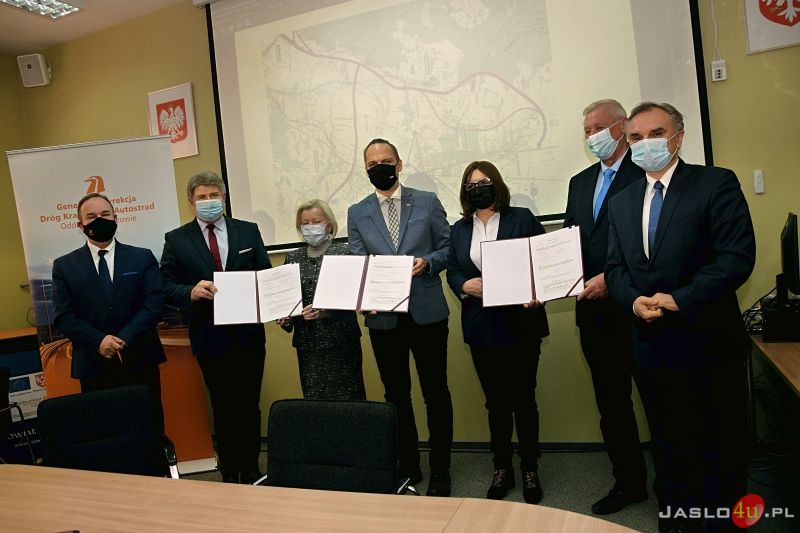 Podpisanie umowy na wykonanie koncepcji programowej dla obwodnicy Jasła