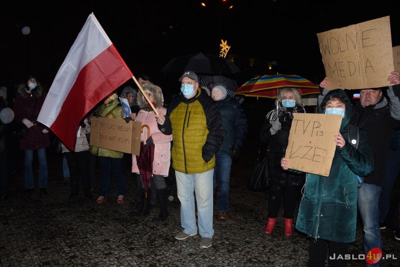 Protest przeciwko ustawie "Lex TVN" w Jaśle