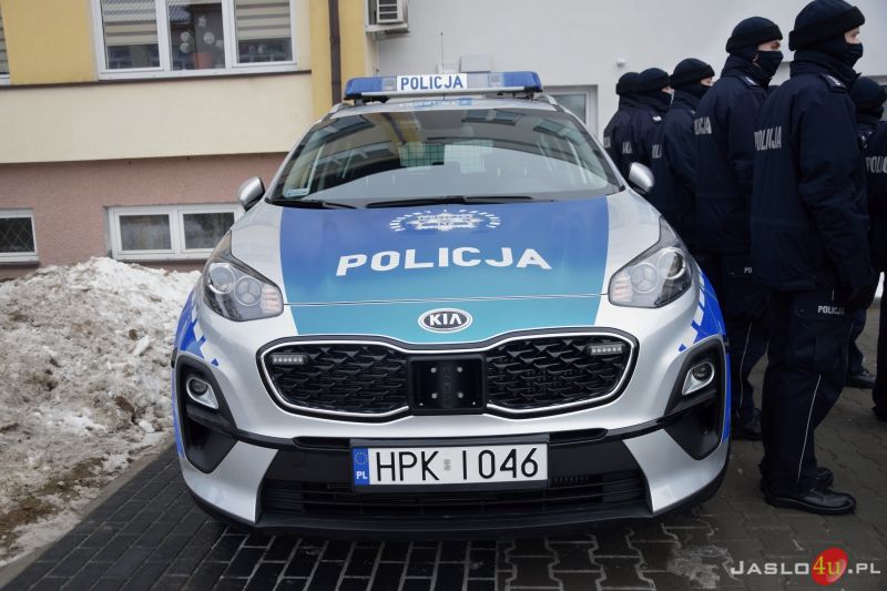 Uroczyście oddano zmodernizowany Komisariat Policji w Nowym Żmigrodzie