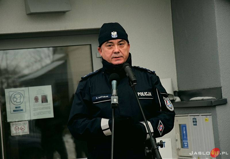 Uroczyście oddano zmodernizowany Komisariat Policji w Nowym Żmigrodzie