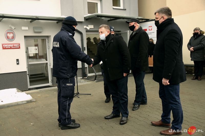 Uroczyście oddano zmodernizowany Komisariat Policji w Nowym Żmigrodzie