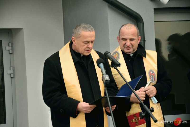 Uroczyście oddano zmodernizowany Komisariat Policji w Nowym Żmigrodzie