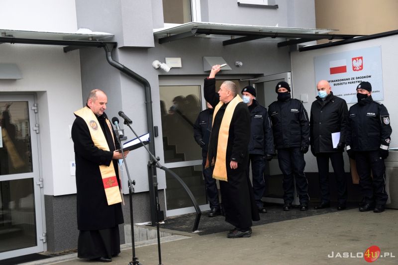 Uroczyście oddano zmodernizowany Komisariat Policji w Nowym Żmigrodzie