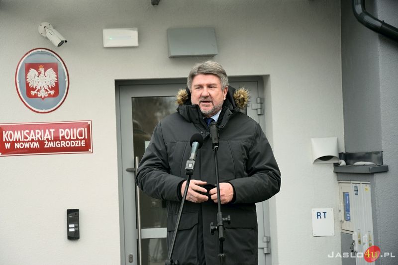 Uroczyście oddano zmodernizowany Komisariat Policji w Nowym Żmigrodzie