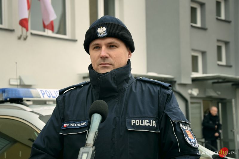 Uroczyście oddano zmodernizowany Komisariat Policji w Nowym Żmigrodzie