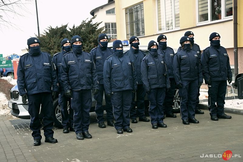 Uroczyście oddano zmodernizowany Komisariat Policji w Nowym Żmigrodzie