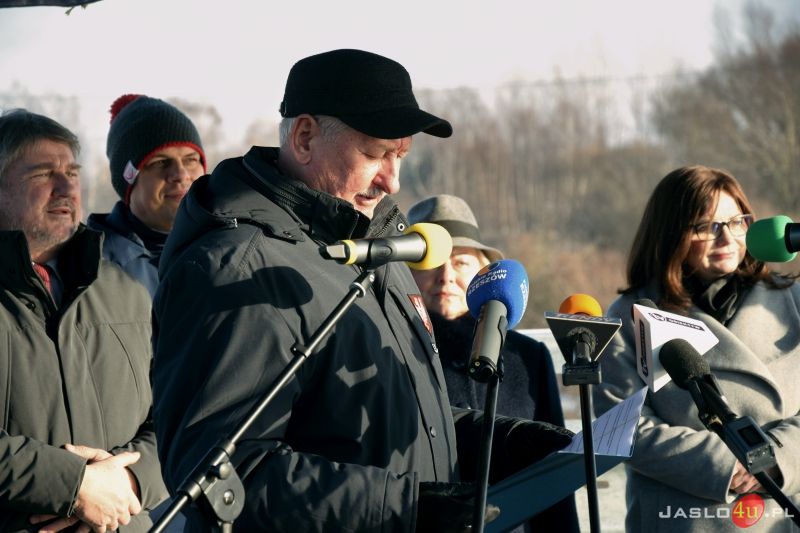 Uroczyste otwarcie nowego mostu łączącego osiedla Sobniów i Hankówka