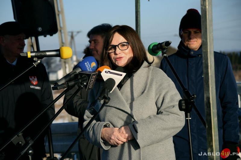 Uroczyste otwarcie nowego mostu łączącego osiedla Sobniów i Hankówka