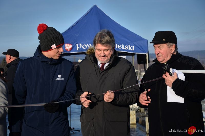Uroczyste otwarcie nowego mostu łączącego osiedla Sobniów i Hankówka