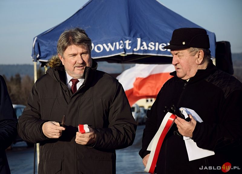 Uroczyste otwarcie nowego mostu łączącego osiedla Sobniów i Hankówka