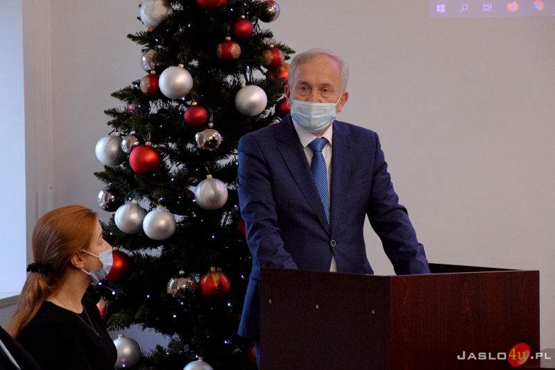 Wręczenie pamiątkowych medali w 101. rocznicę bitwy pod Firlejówką