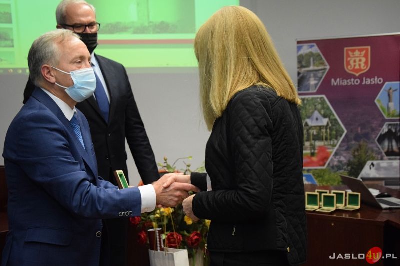 Wręczenie pamiątkowych medali w 101. rocznicę bitwy pod Firlejówką