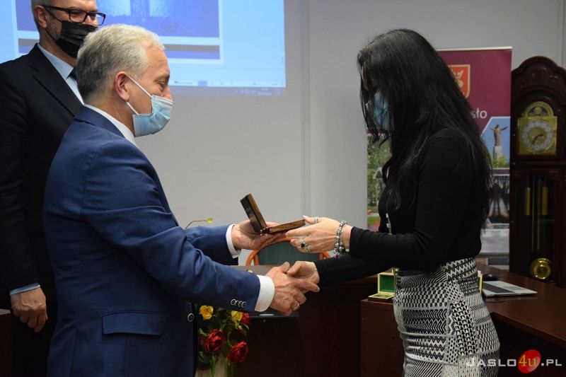 Wręczenie pamiątkowych medali w 101. rocznicę bitwy pod Firlejówką