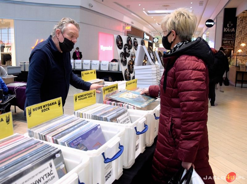 Giełda płyt winylowych, płyt CD i kaset magnetofonowych w VIVO! Krosno