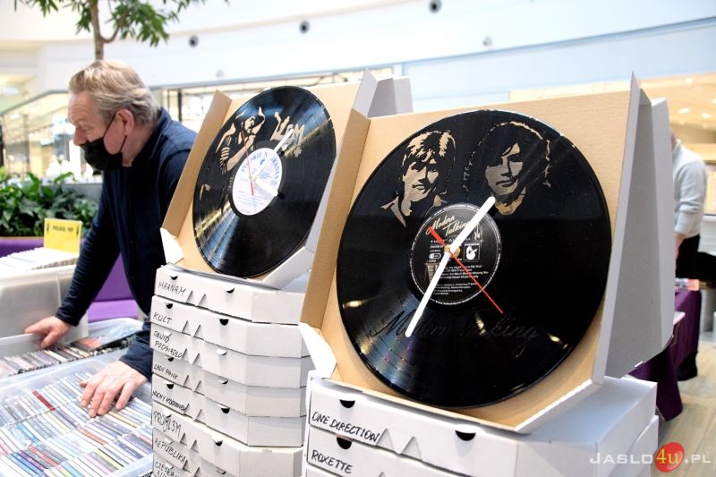 Giełda płyt winylowych, płyt CD i kaset magnetofonowych w VIVO! Krosno
