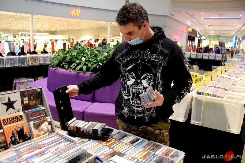 Giełda płyt winylowych, płyt CD i kaset magnetofonowych w VIVO! Krosno