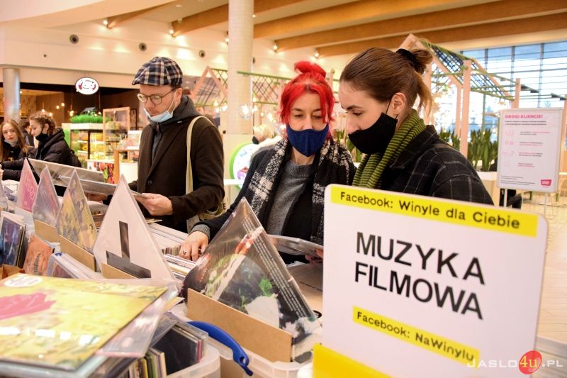 Giełda płyt winylowych, płyt CD i kaset magnetofonowych w VIVO! Krosno