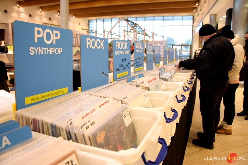 Giełda płyt winylowych, płyt CD i kaset magnetofonowych w VIVO! Krosno