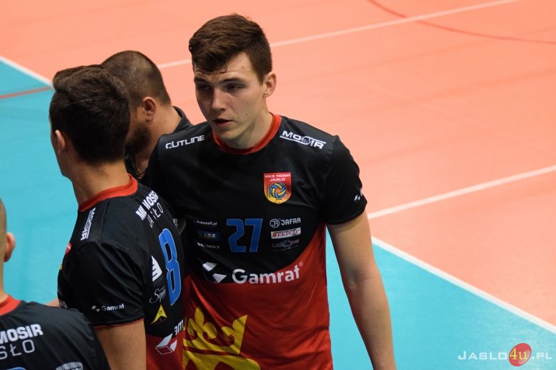MKS "GAMRAT-MOSiR" Jasło - AKS V LO Rzeszów (3:0)