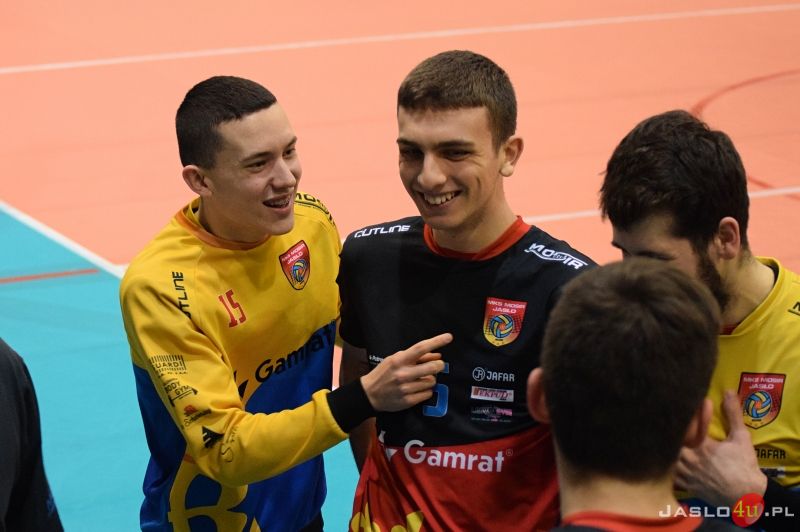 MKS "GAMRAT-MOSiR" Jasło - AKS V LO Rzeszów (3:0)
