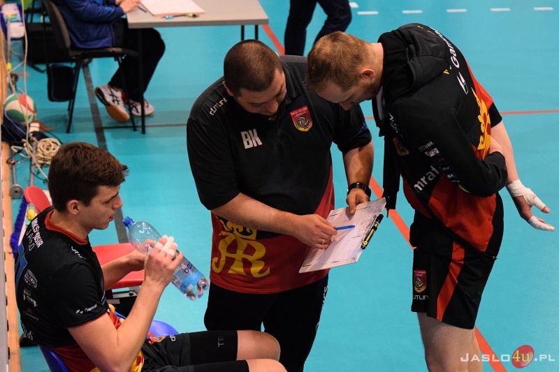 MKS "GAMRAT-MOSiR" Jasło - AKS V LO Rzeszów (3:0)
