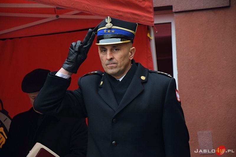 Przekazanie samochód i sprzętu ratowniczego dla KP PSP w Jaśle