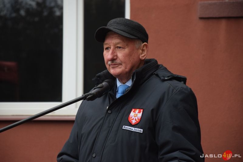 Przekazanie samochód i sprzętu ratowniczego dla KP PSP w Jaśle
