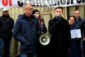 Konferencja działaczy i sympatyków Konfederacji przed Szpitalem Specjalistycznym w Jaśle