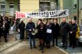 Konferencja działaczy i sympatyków Konfederacji przed Szpitalem Specjalistycznym w Jaśle