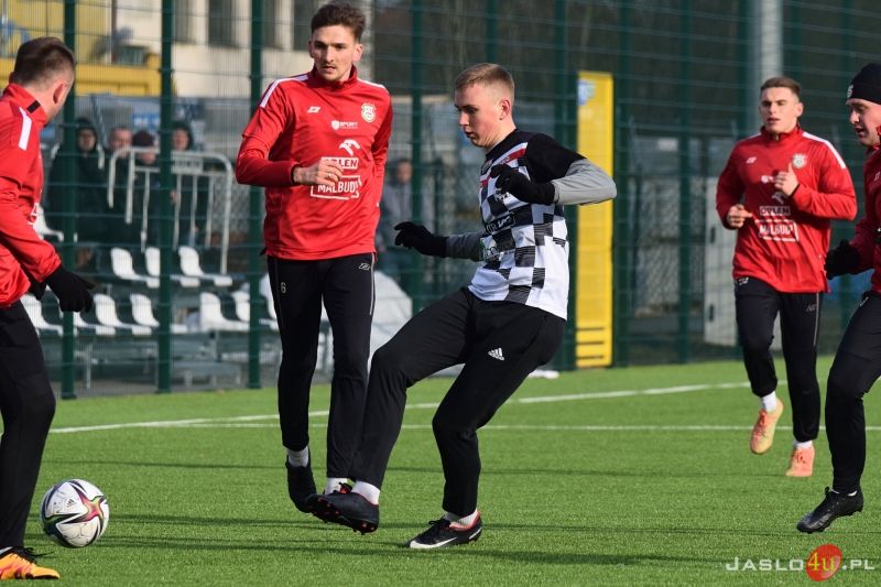 Sparing JKS Czarni 1910 Jasło - Partyzant Targowiska (5:0)