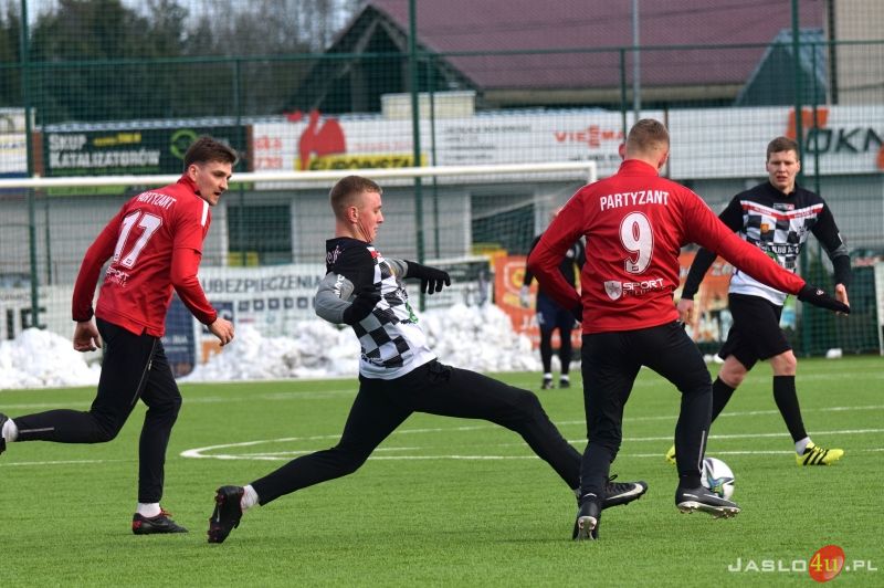 Sparing JKS Czarni 1910 Jasło - Partyzant Targowiska (5:0)