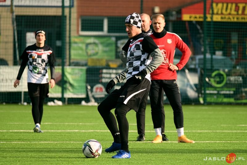 Sparing JKS Czarni 1910 Jasło - Partyzant Targowiska (5:0)