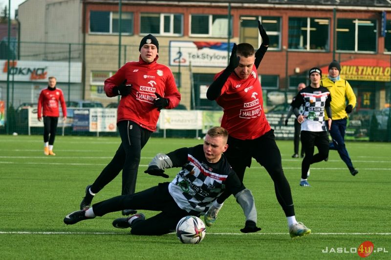 Sparing JKS Czarni 1910 Jasło - Partyzant Targowiska (5:0)