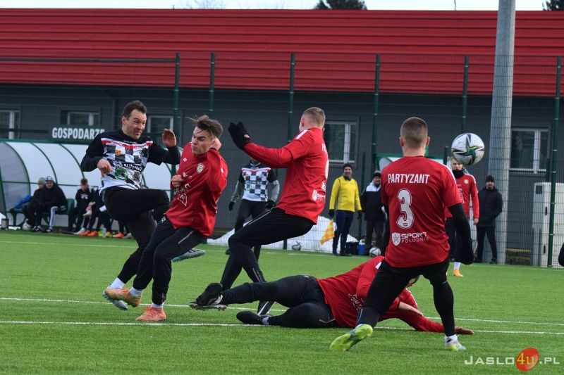 Sparing JKS Czarni 1910 Jasło - Partyzant Targowiska (5:0)
