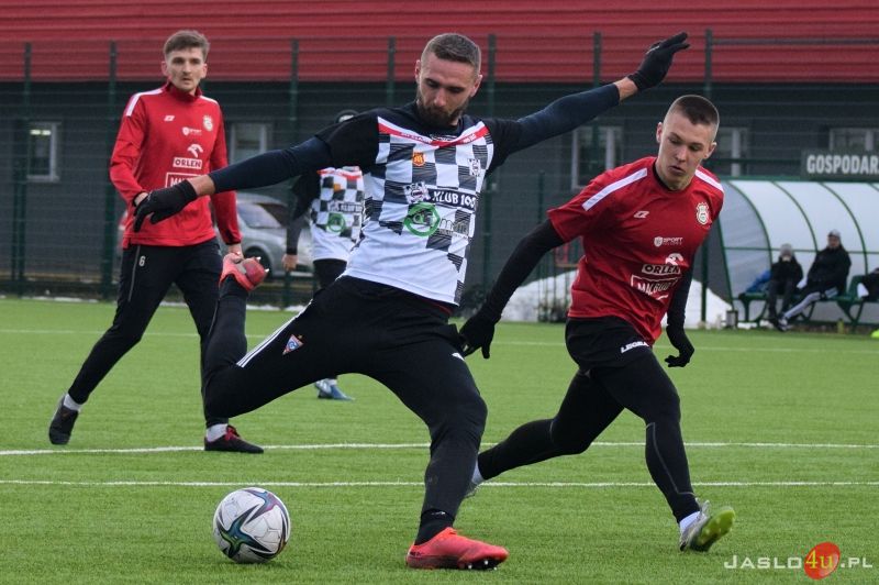 Sparing JKS Czarni 1910 Jasło - Partyzant Targowiska (5:0)