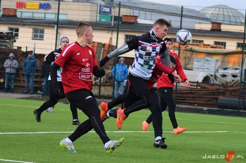 Sparing JKS Czarni 1910 Jasło - Partyzant Targowiska (5:0)