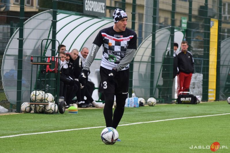 Sparing JKS Czarni 1910 Jasło - Partyzant Targowiska (5:0)