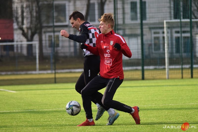 Sparing JKS Czarni 1910 Jasło - Partyzant Targowiska (5:0)