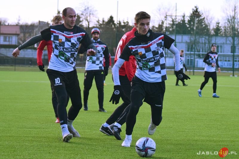 Sparing JKS Czarni 1910 Jasło - Partyzant Targowiska (5:0)