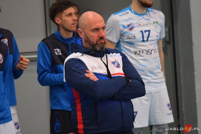 Mecz II ligi piłki siatkowej mężczyzn MKS "Gamrat-MOSiR" Jasło - KS Karpaty Krosno (3:2)