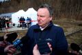 Przejazd pociągu humanitarnego z przejścia granicznego w Krościenku