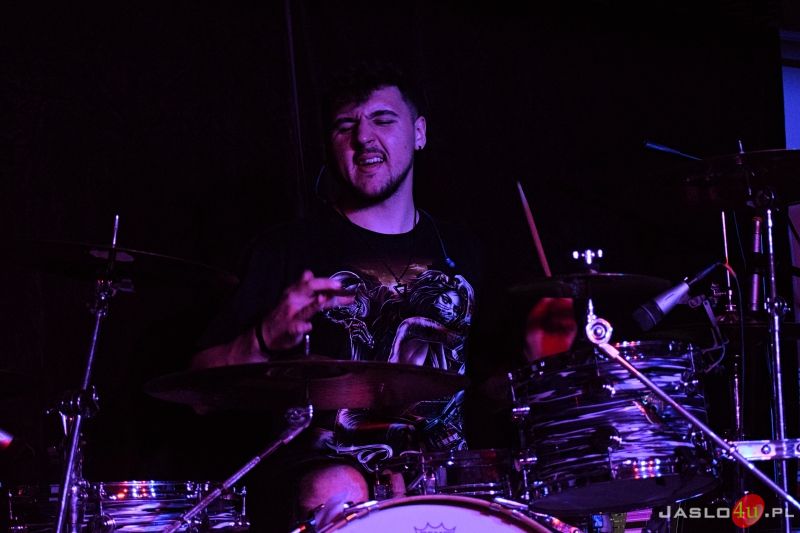 Koncert zespołów Cinemon i Seila w jasielskiej Impresji
