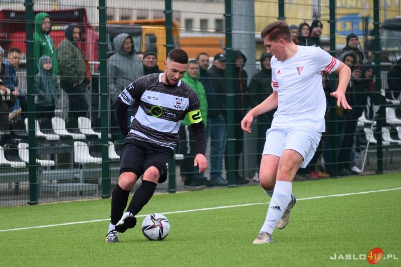 Mecz JKS Czarni 1910 Jasło - Beskid Posada Górna 4:1